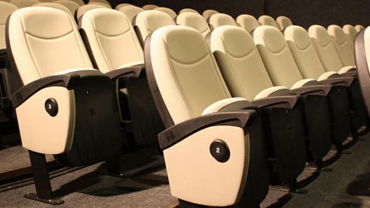 Театральные кресла закрепленные к полу